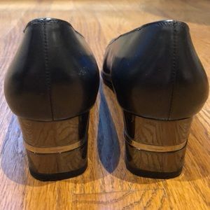 Vintage Ferragamo pewter pumps, size 8.5, 2A